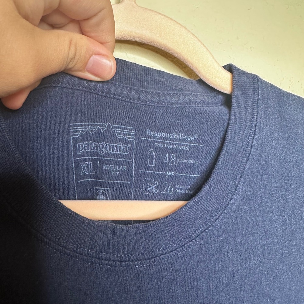 Patagonia Responsibili-Tee Mens XL Navy Blue Long Sleeve Logo Graphic T-Shirt - Picture 3 of 7